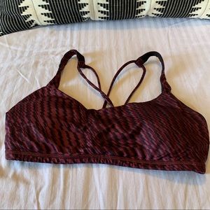 Lululemon sports bra